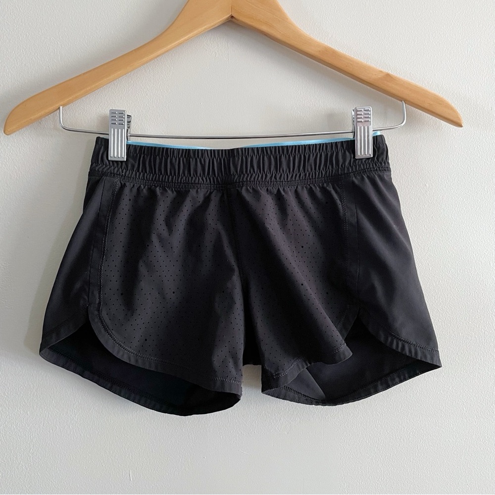 Ivivva by Lululemon Black Athletic Shorts Run Dance Gym Athleisure, Girls 10